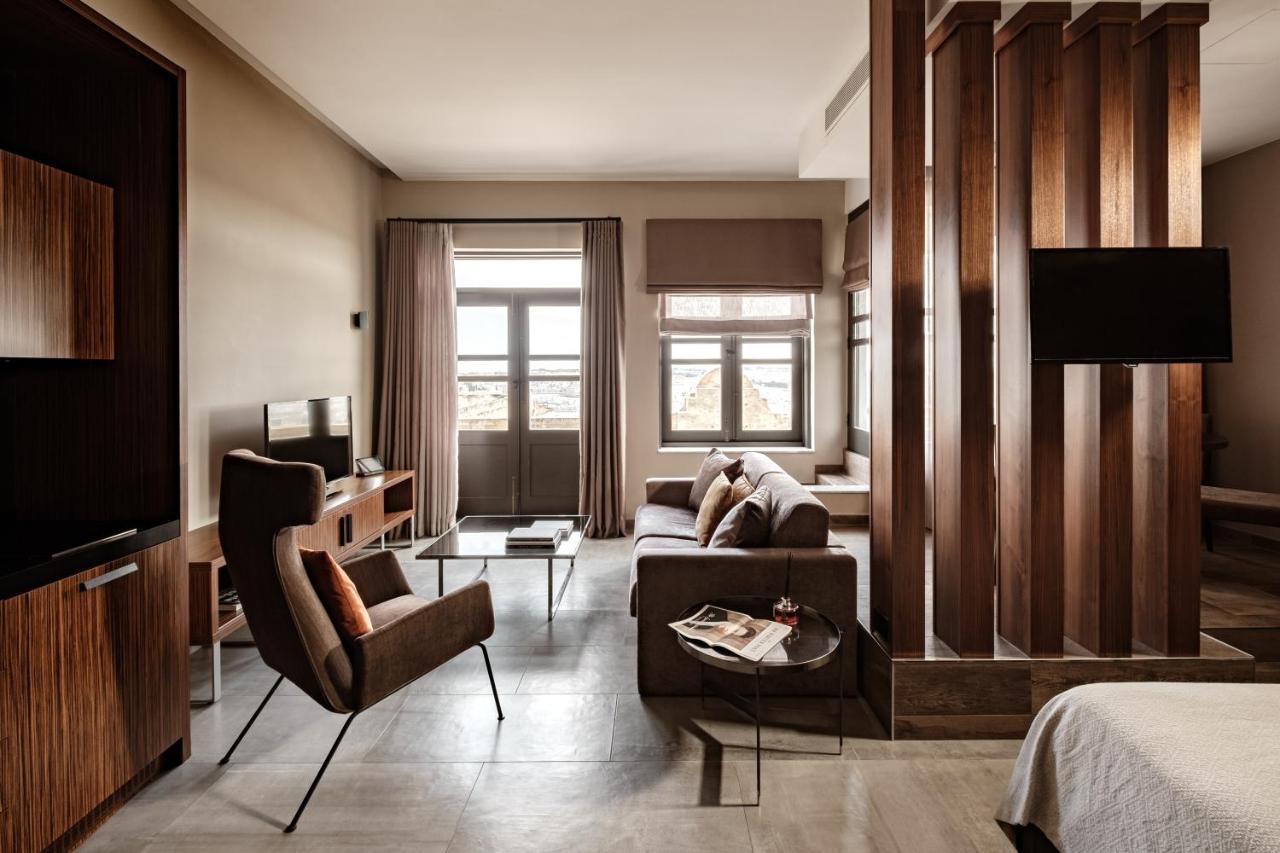 1926 Le Parisot Boutique Suites 瓦莱塔 外观 照片